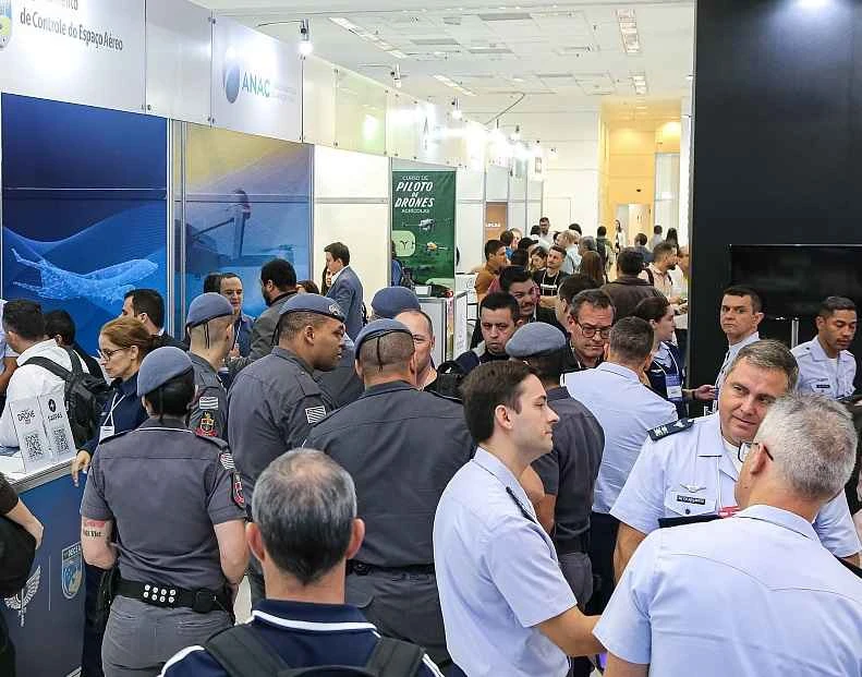 Alcance de las exhibiciones en la feria Brazil DroneShow Robotics 2026.