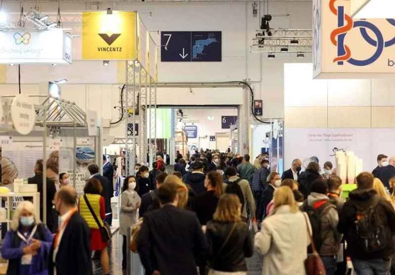 Guía para visitantes de la Exposición Alemana de Cuidados para Personas Mayores 2026 (PFLEGE PLUS) (Horario/Ubicación/Reserva de visitantes)